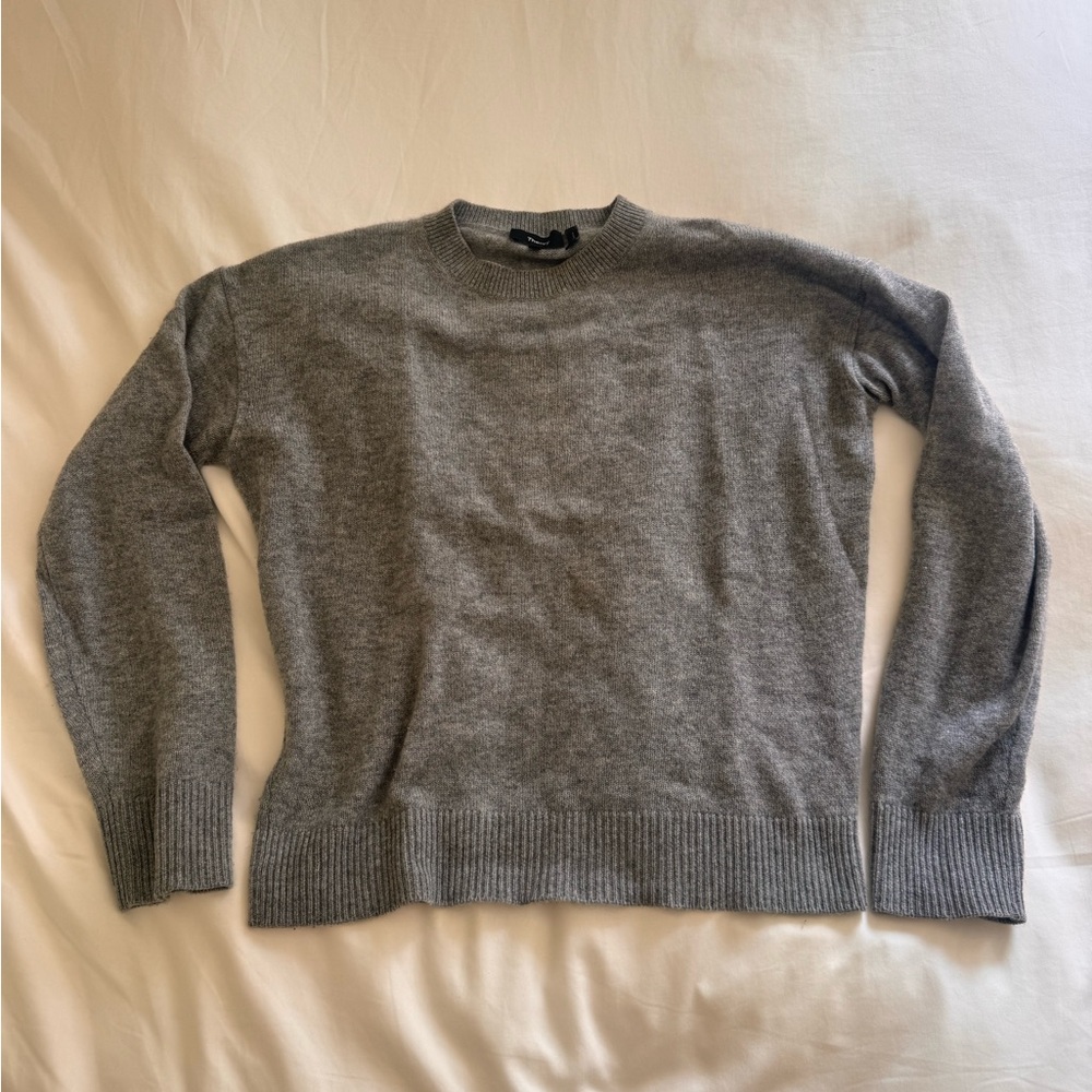 Theory Cashmere Gray Sweater